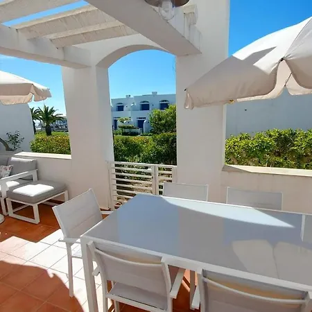 All Dreams Apartment- Windmill Hill *